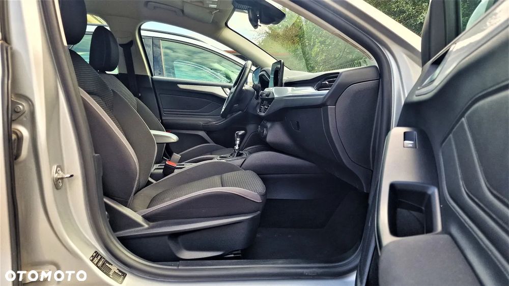 Ford Focus - 10