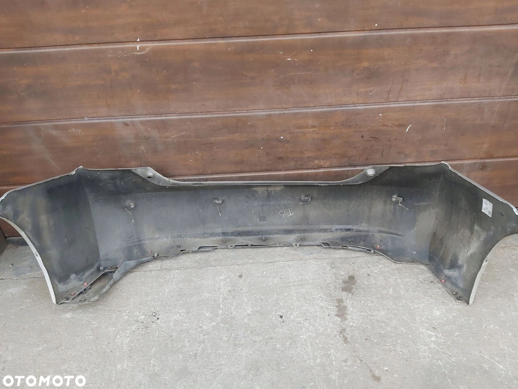 Toyota Prius III zderzak tył tylny dokładka zderzaka spoiler tył PDC - 11