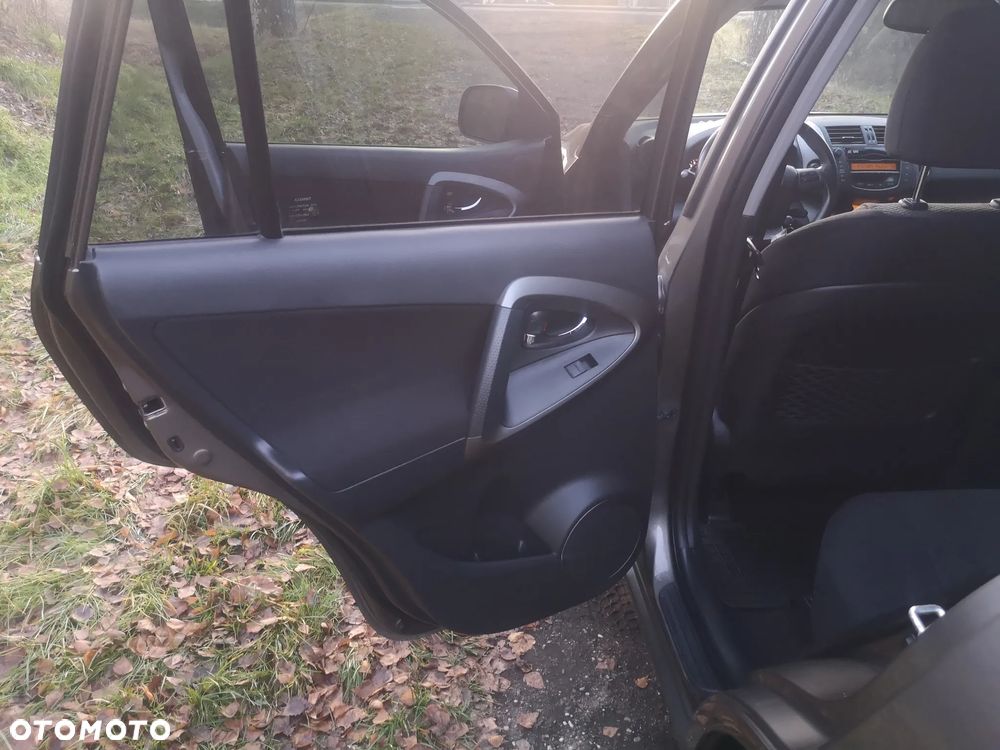 Toyota RAV4 2.0 4x4 Multidrive S Life - 24