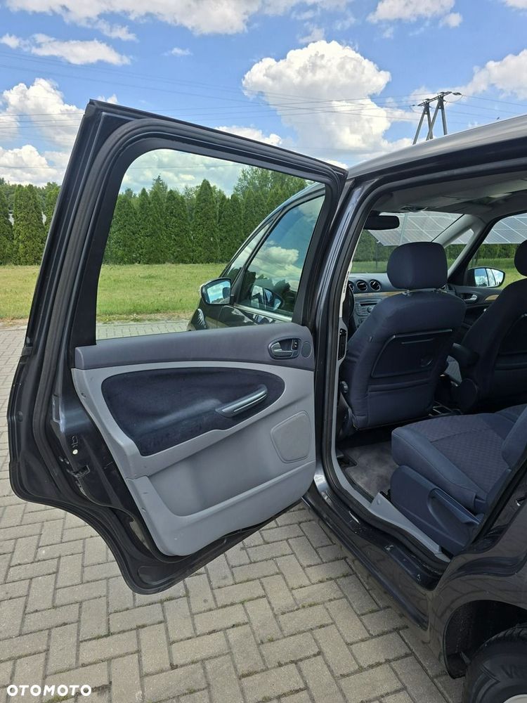 Ford Galaxy - 17
