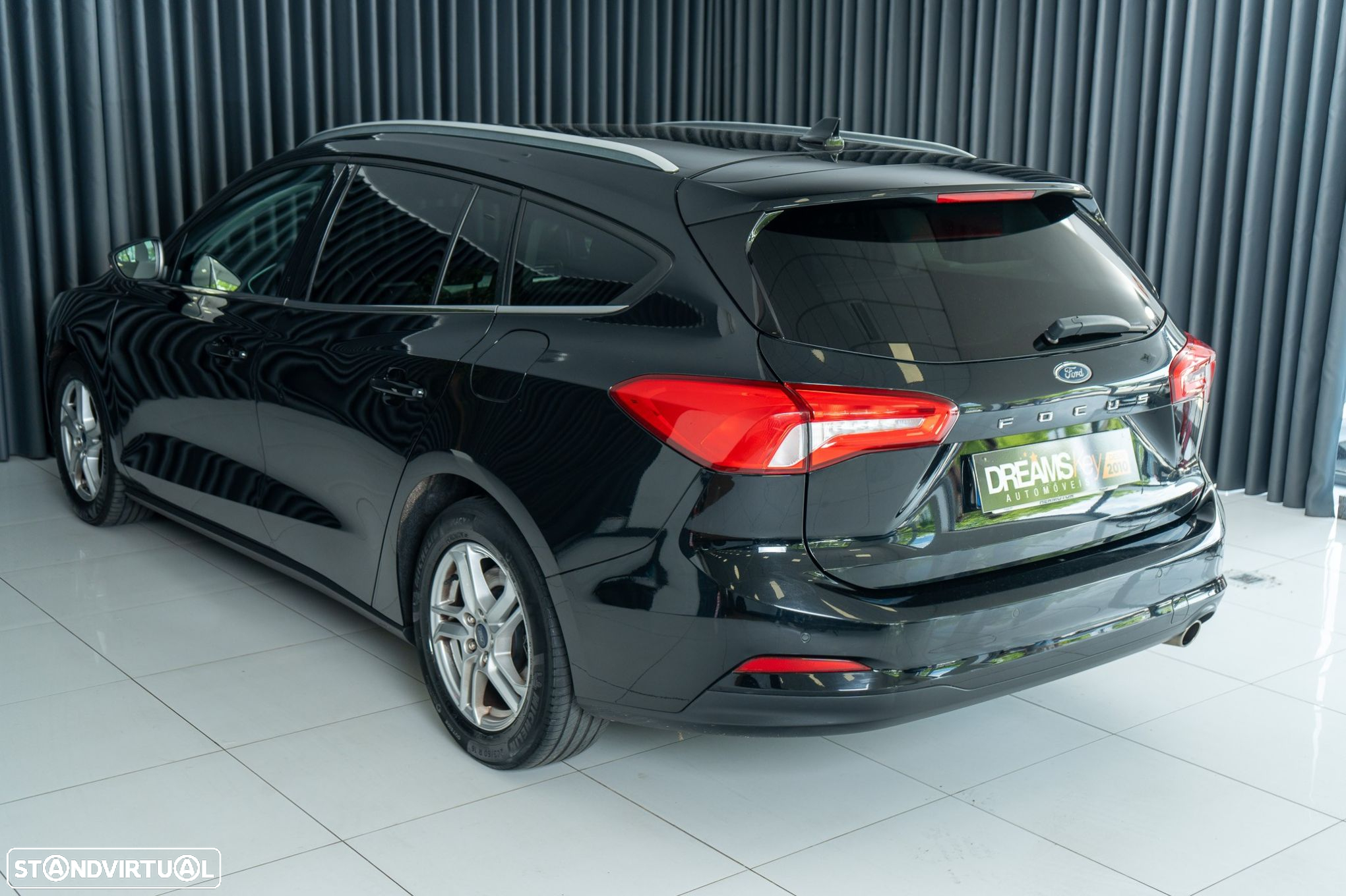 Ford Focus SW 1.5 TDCi EcoBlue Business - 20