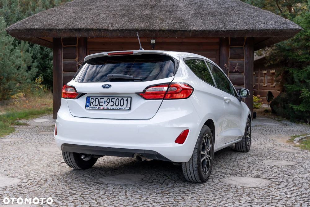 Ford Fiesta 1.1 S&S TREND - 15