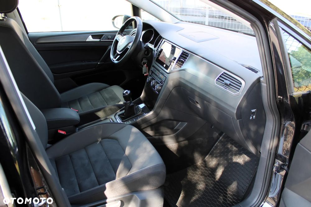 Volkswagen Golf Sportsvan - 15