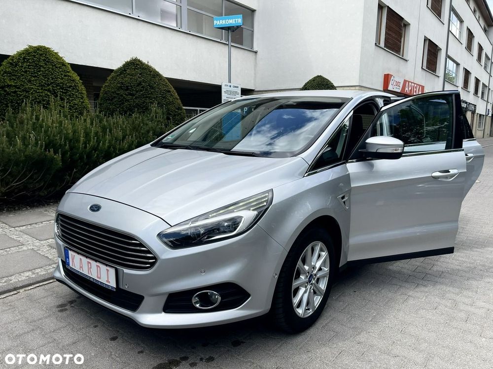 Ford S-Max - 14
