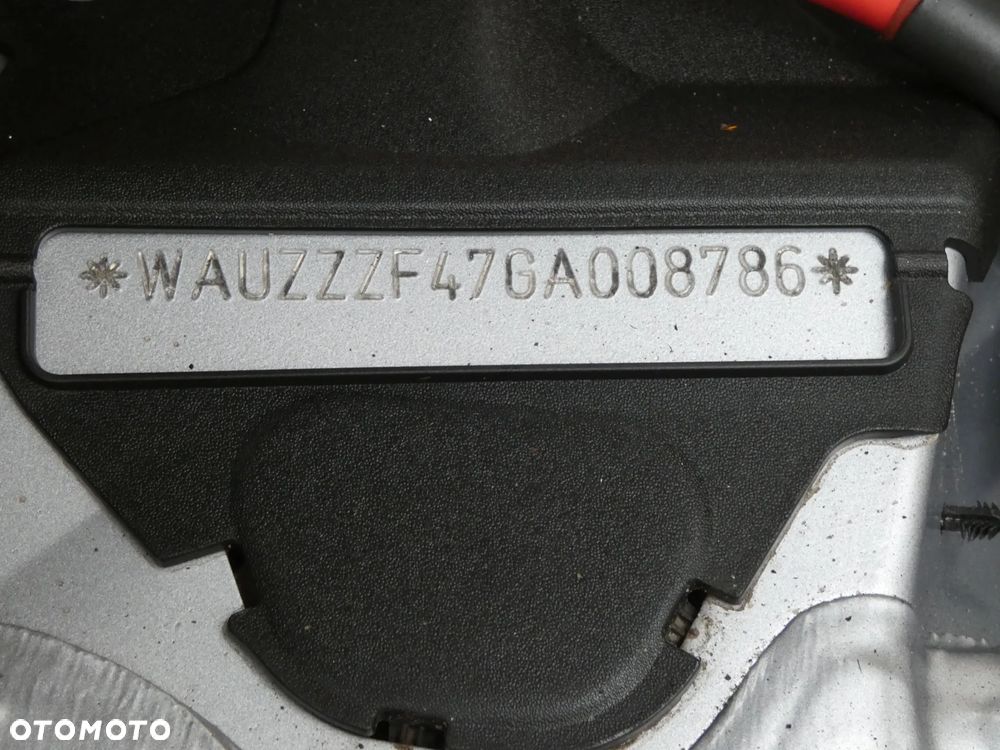 Audi A4 Avant 2.0 TDI DPF clean diesel Attraction - 33