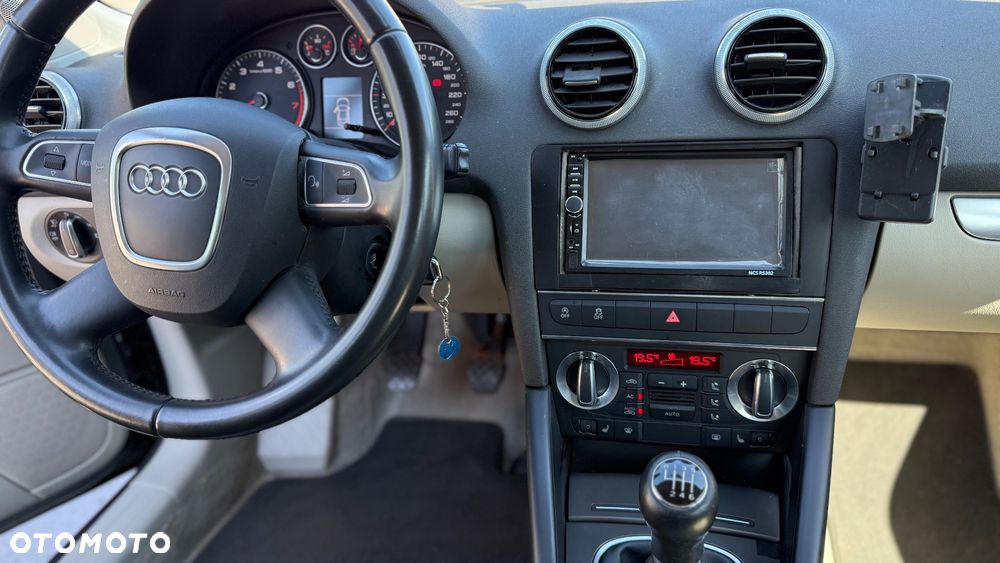 Audi A3 Sportback 1.2 TFSI Ambiente - 9