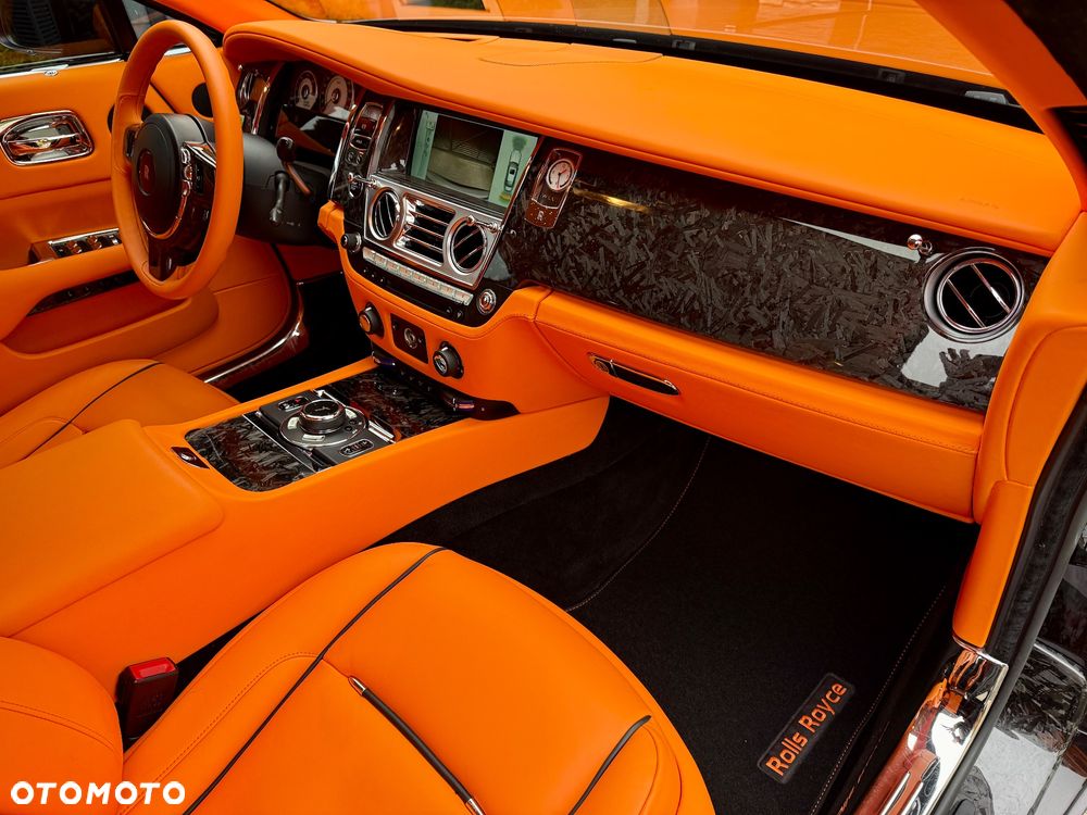 Rolls-Royce Wraith Black Badge - 29