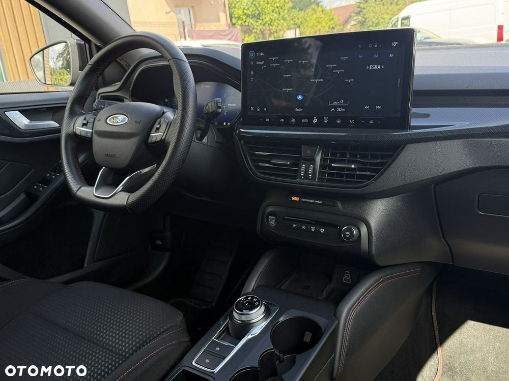 Ford Focus 1.5 EcoBlue STart-Stopp-System ST-LINE X - 14