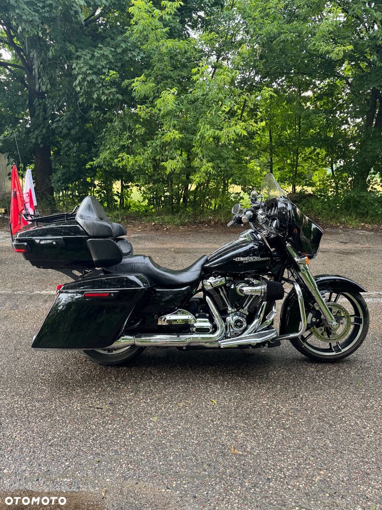 Harley-Davidson Touring Street Glide - 6