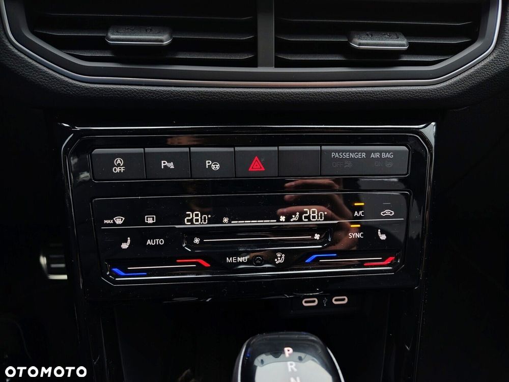 Volkswagen T-Cross 1.5 TSI ACT R-Line Plus DSG - 17