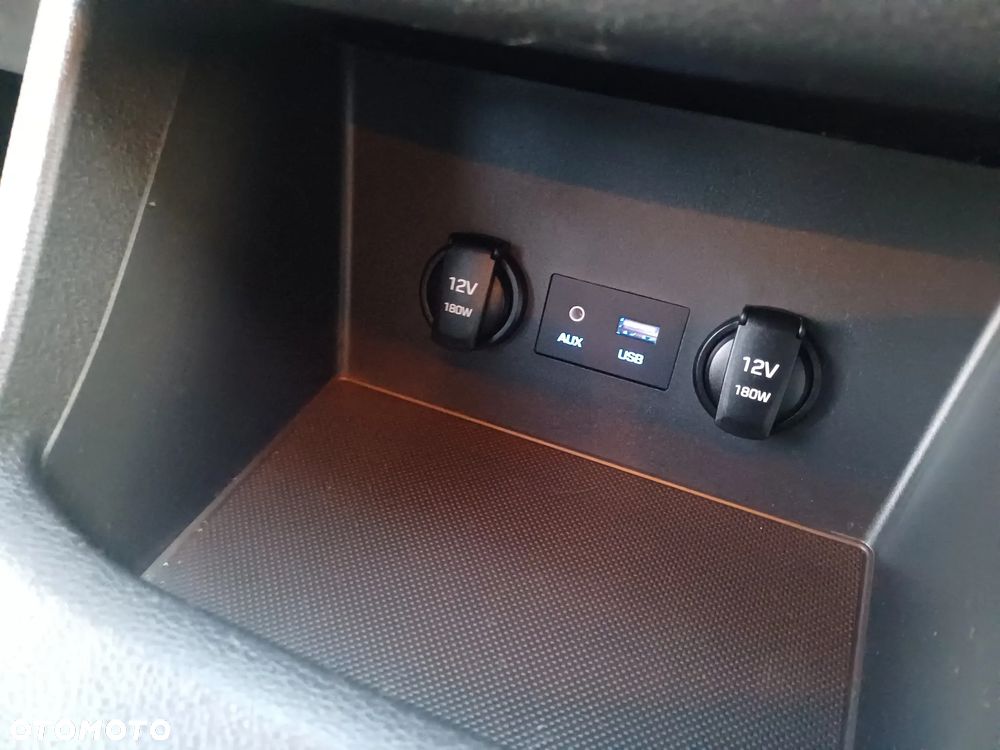 Hyundai i30 blue Kombi 1.4 - 24