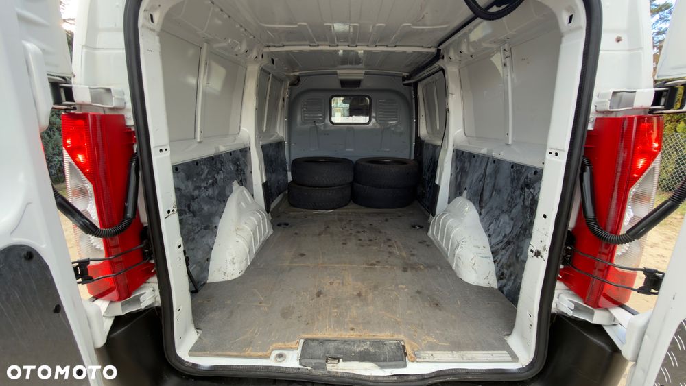 Peugeot Expert Kombi Standard 2,8t EAT8 - 22
