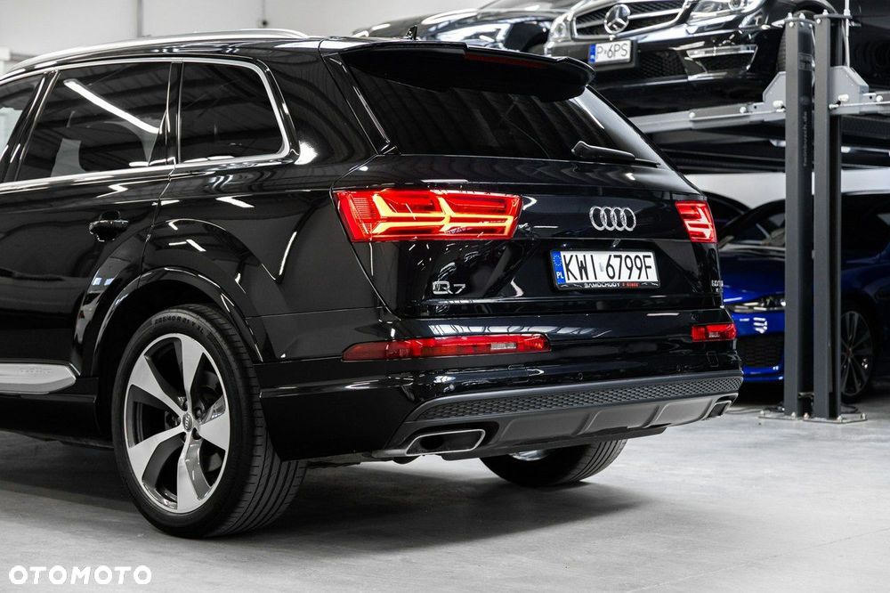 Audi Q7 - 17