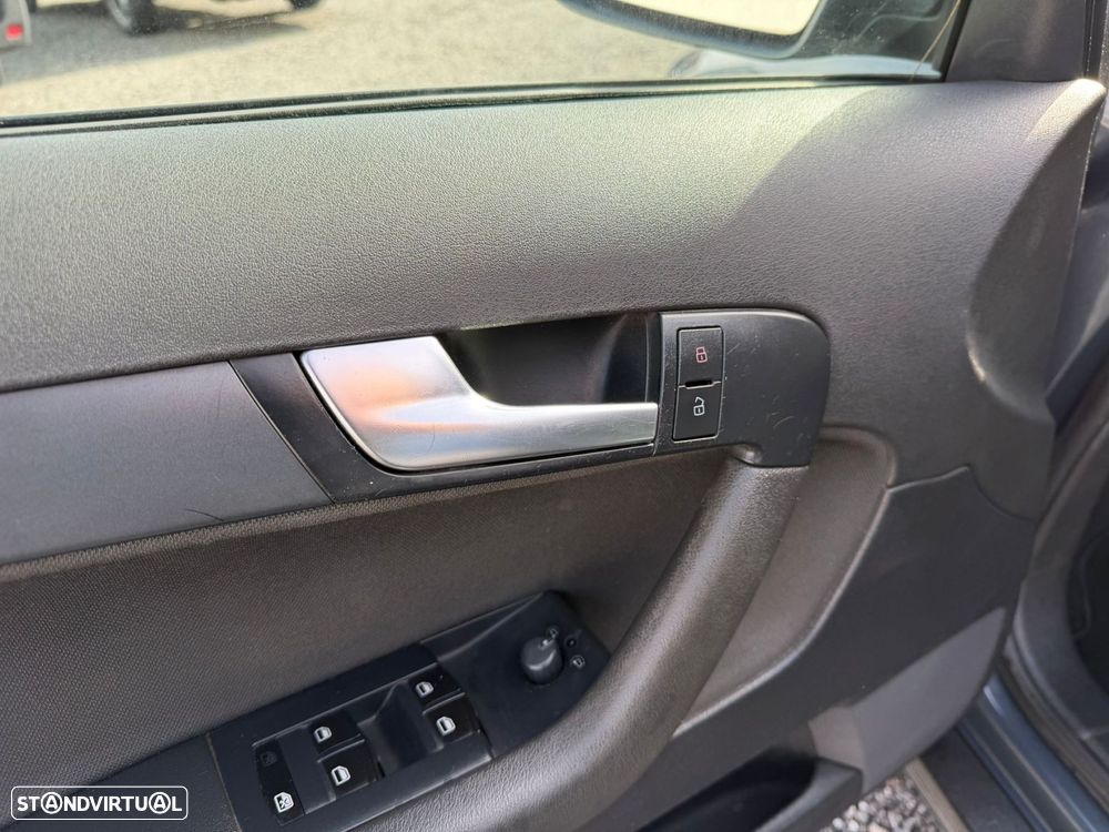 Audi A3 Sportback 1.9 TDi Sport - 15