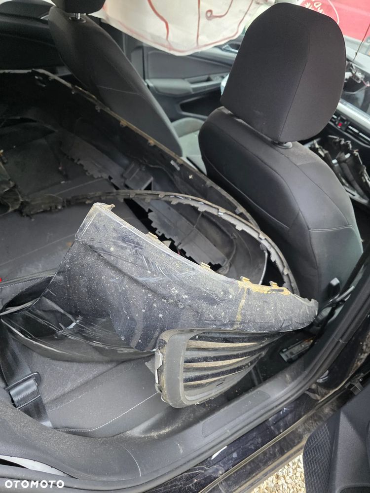 Volkswagen Golf 2.0 TDI SCR DSG Comfortline - 5