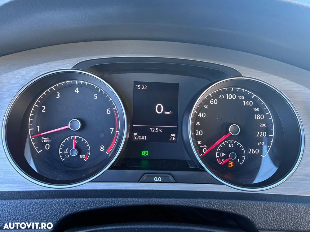 Volkswagen Golf 1.2 TSI BMT Comfortline - 11