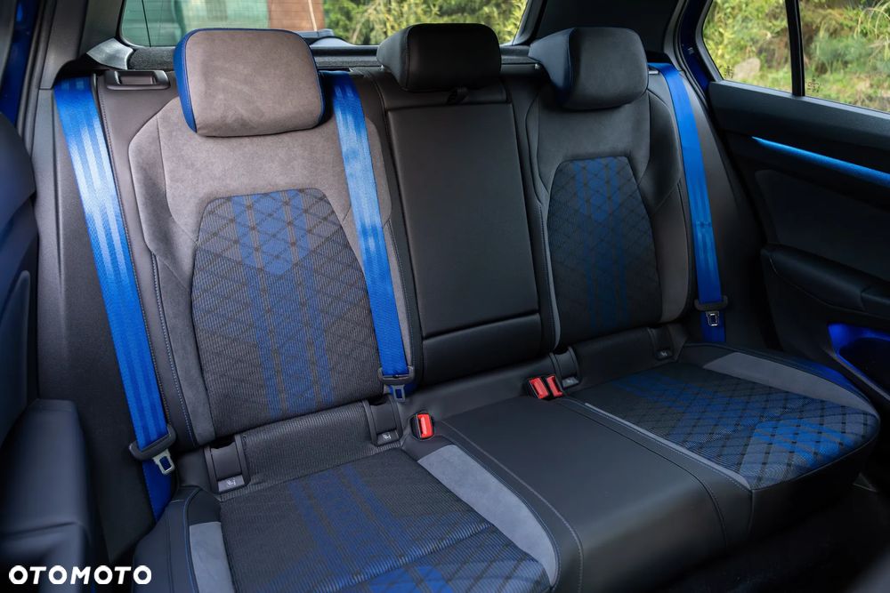 Volkswagen Golf 2.0 TSI 4Motion R Black Edition DSG - 39