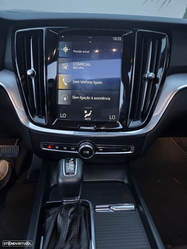 Volvo V60 2.0 D3 Geartronic - 17