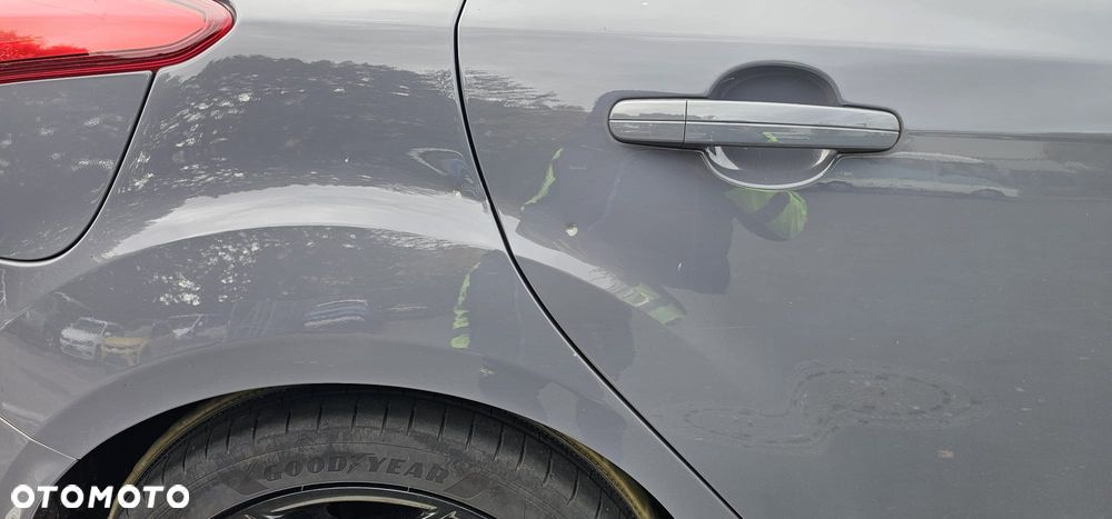 Ford Focus 2.0 EcoBoost ST mit Leder-Sport-Paket - 7
