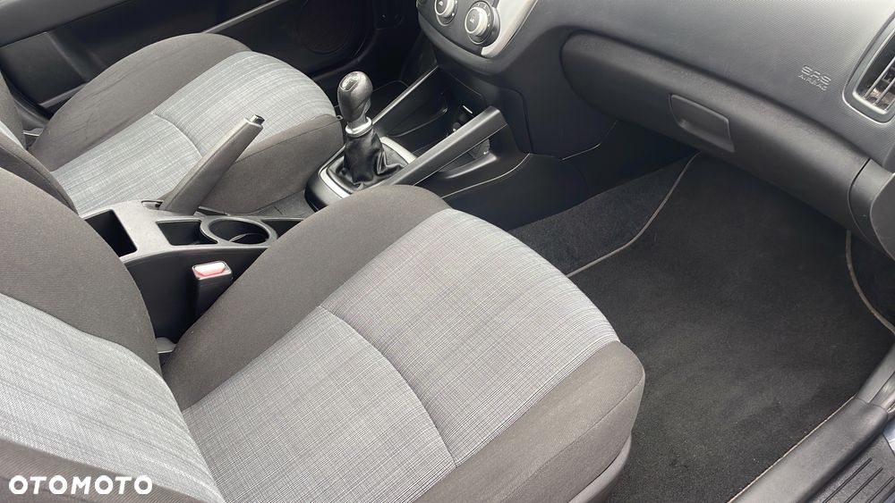 Kia Ceed - 17