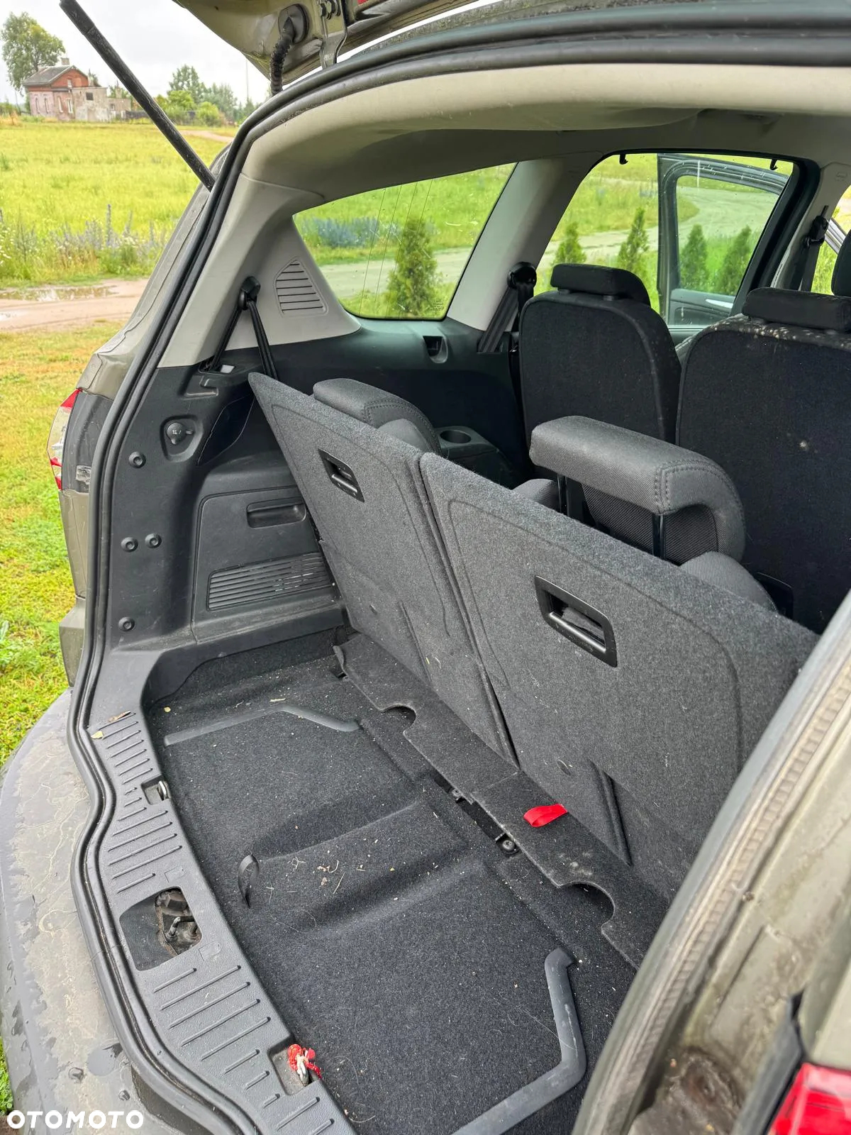 Ford S-Max - 9