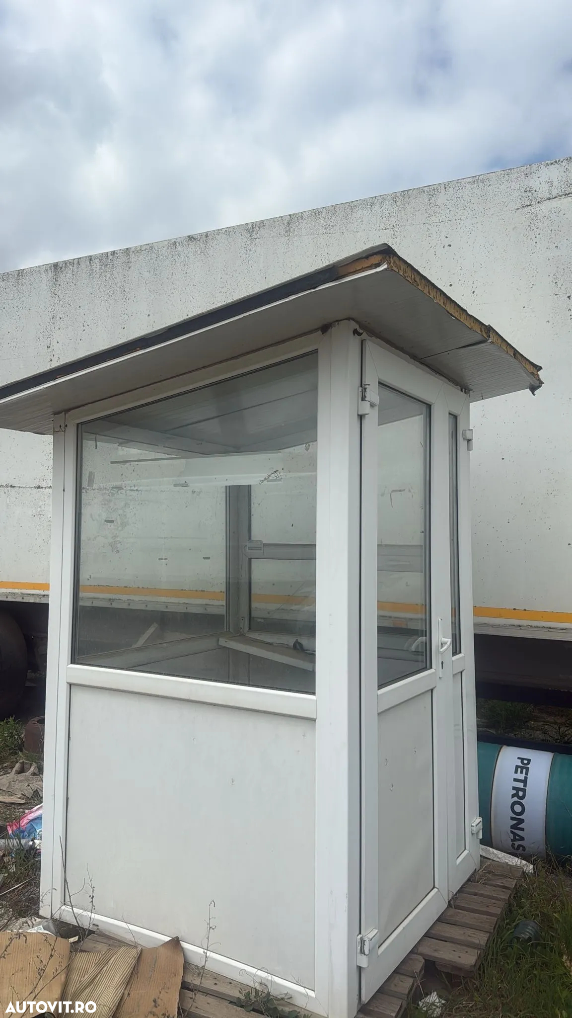 Cabina Paznic , chiosc PVC termopan - 4