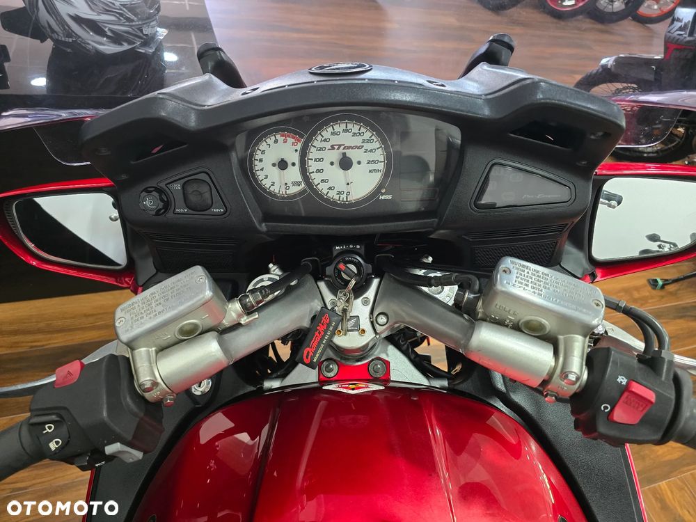 Honda ST - 5