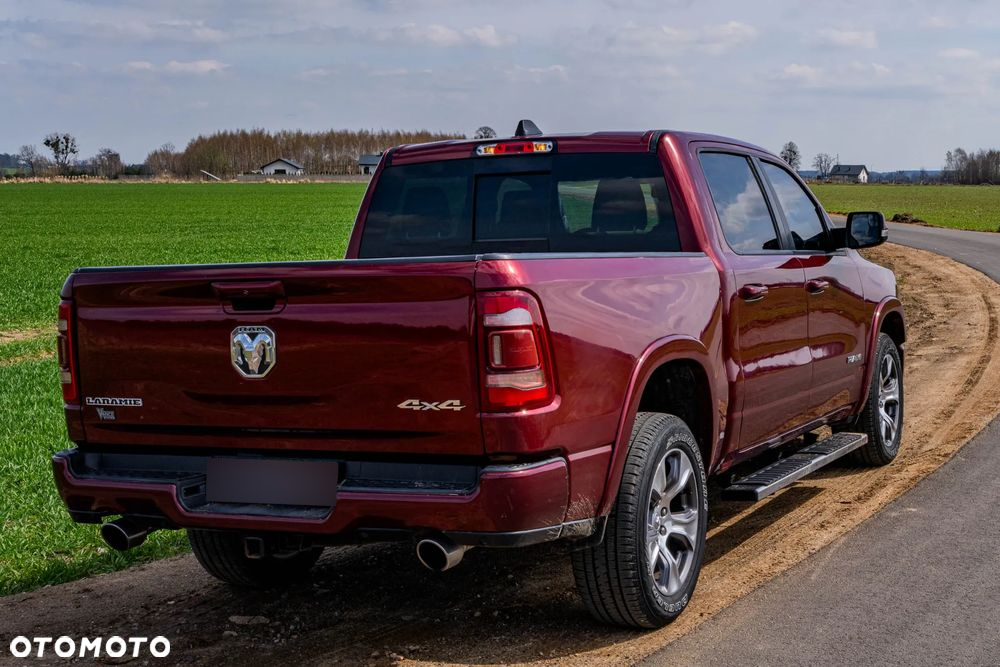RAM 1500 Crew Cab Shortbed Laramie - 4