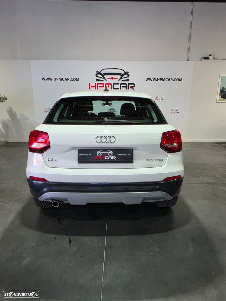 Audi Q2 30 TFSI Design S tronic - 12