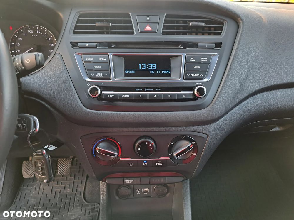 Hyundai i20 YES Plus - 27