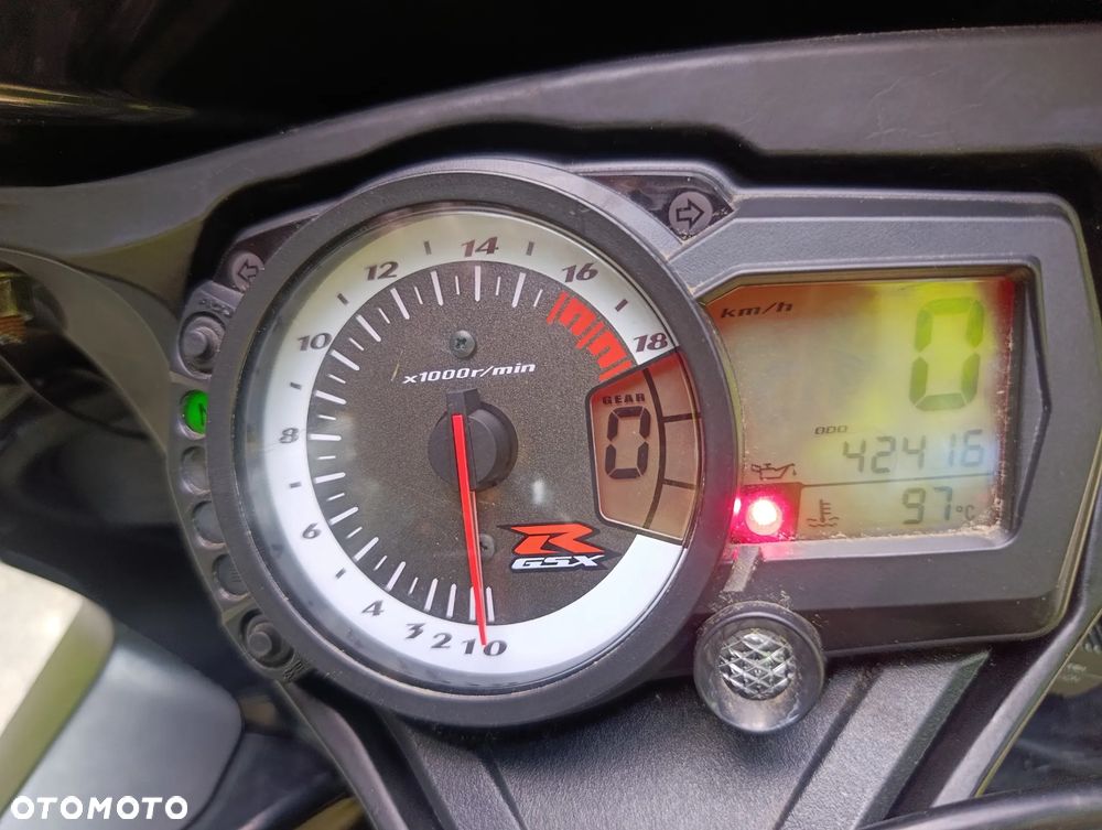 Suzuki GSX-R - 32