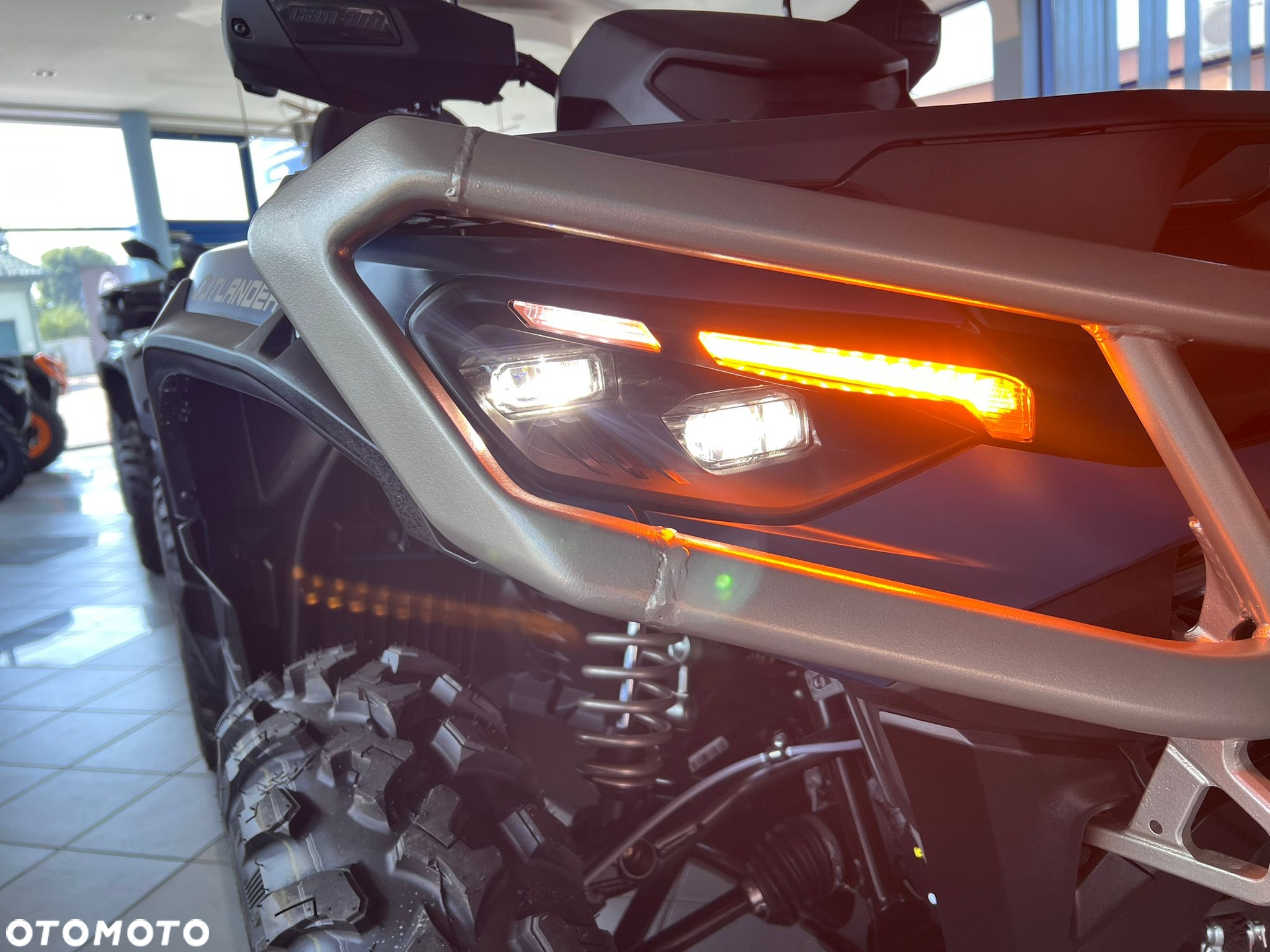Can-Am Outlander Max - 20