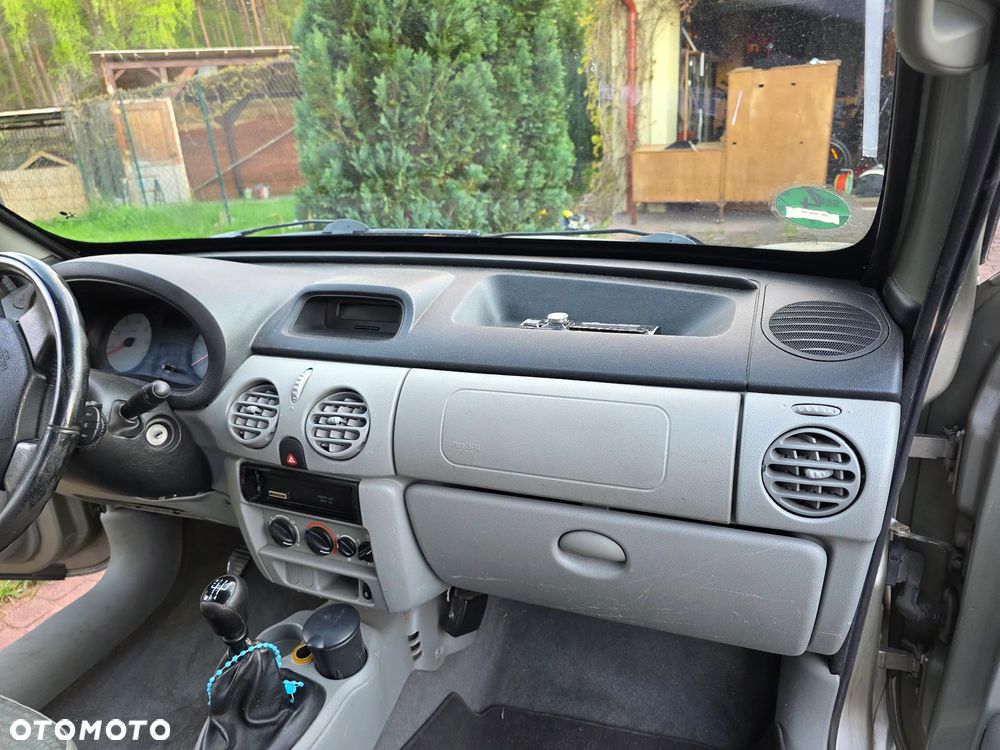 Renault Kangoo 1.6 16V Authentique 4x4 - 30