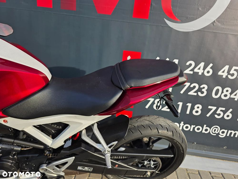 Honda CB - 8