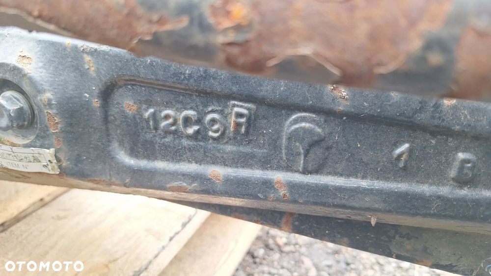 New holland Case Most przedni os  przednia zwolnica połos obudowa pochwa - 3