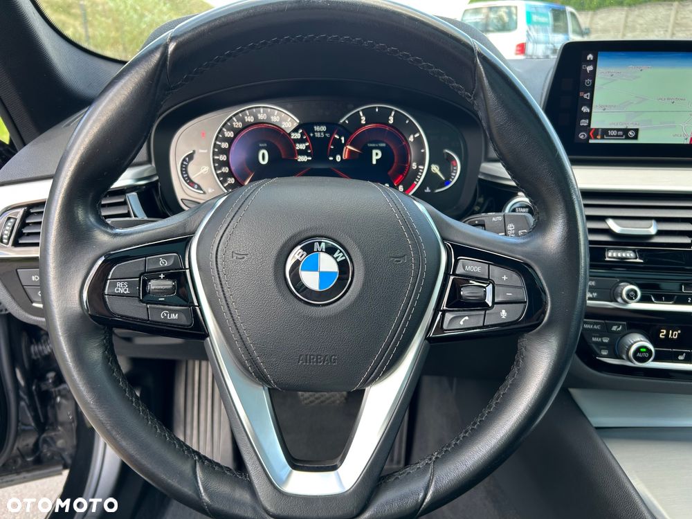 BMW Seria 5 520d Luxury Line - 14