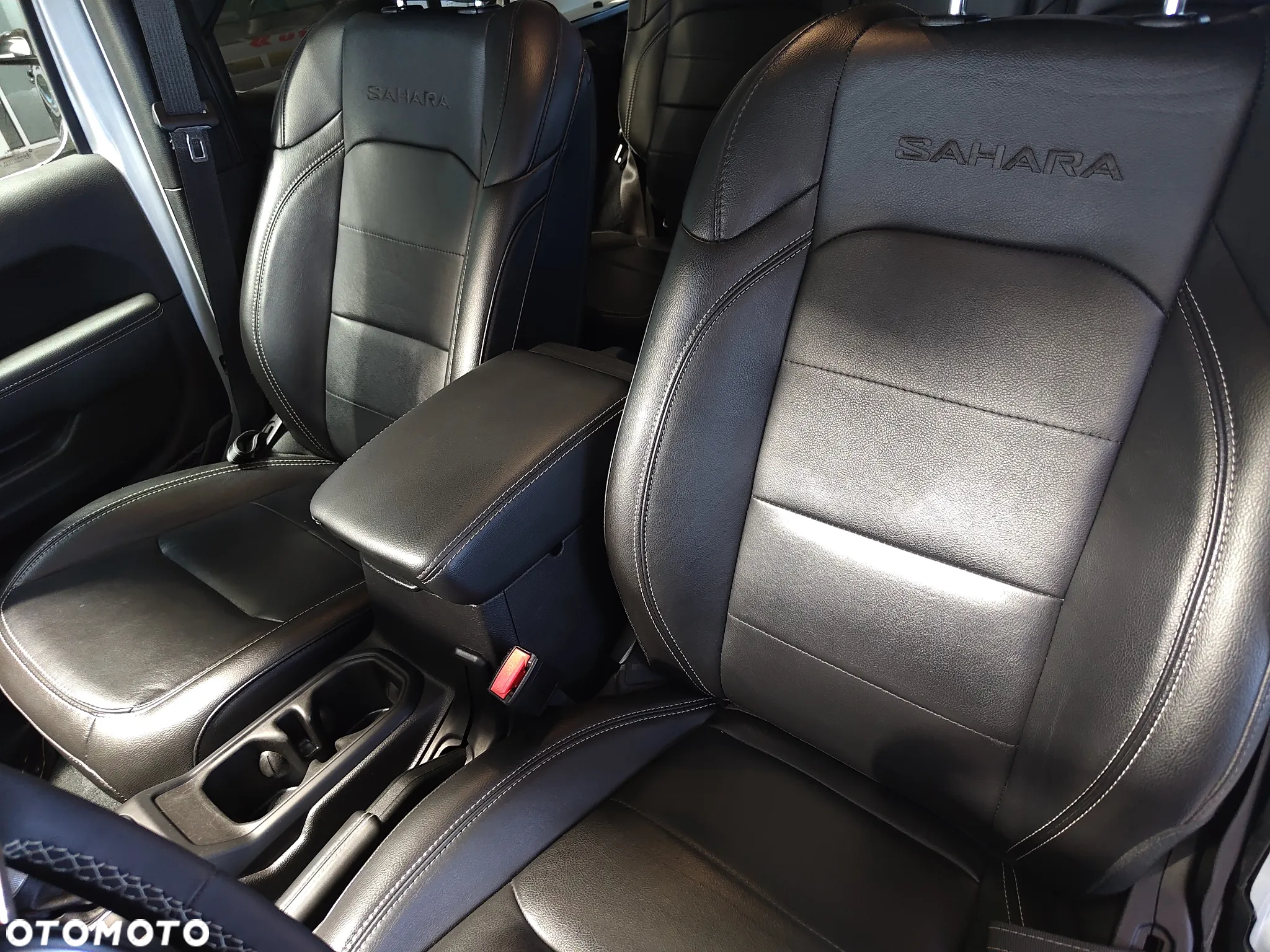 Jeep Wrangler Unlimited 2.0 Turbo PHEV 4xe Sahara - 8
