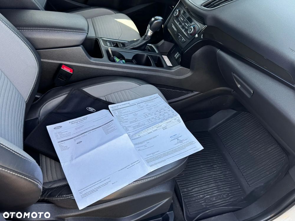 Ford Kuga 1.5 EcoBoost 4x4 SYNC - 17