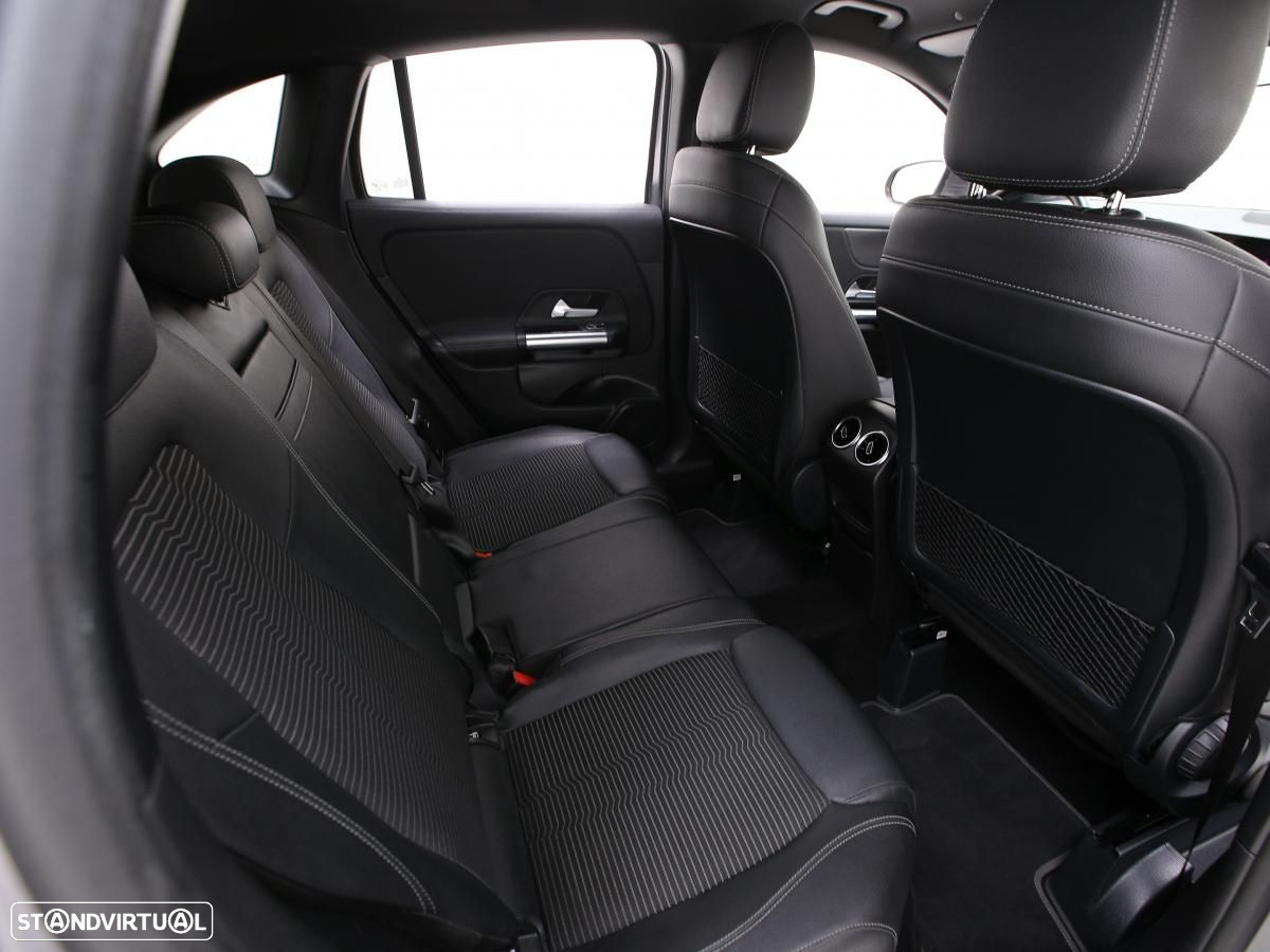 Mercedes-Benz GLA 200 d Progressive - 10