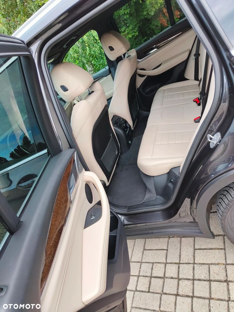 BMW X3 xDrive30i xLine - 8
