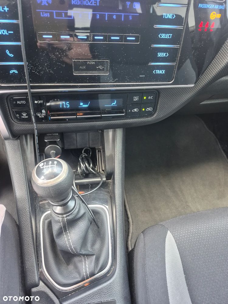 Toyota Auris 1.33 VVT-i Active - 8