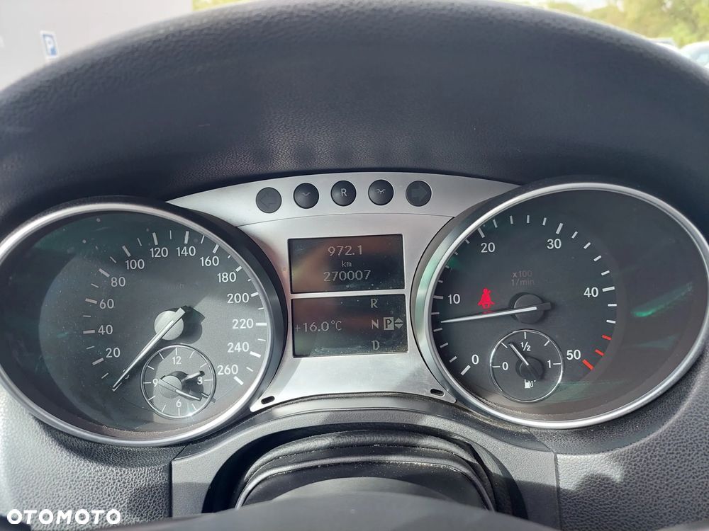 Mercedes-Benz ML - 12