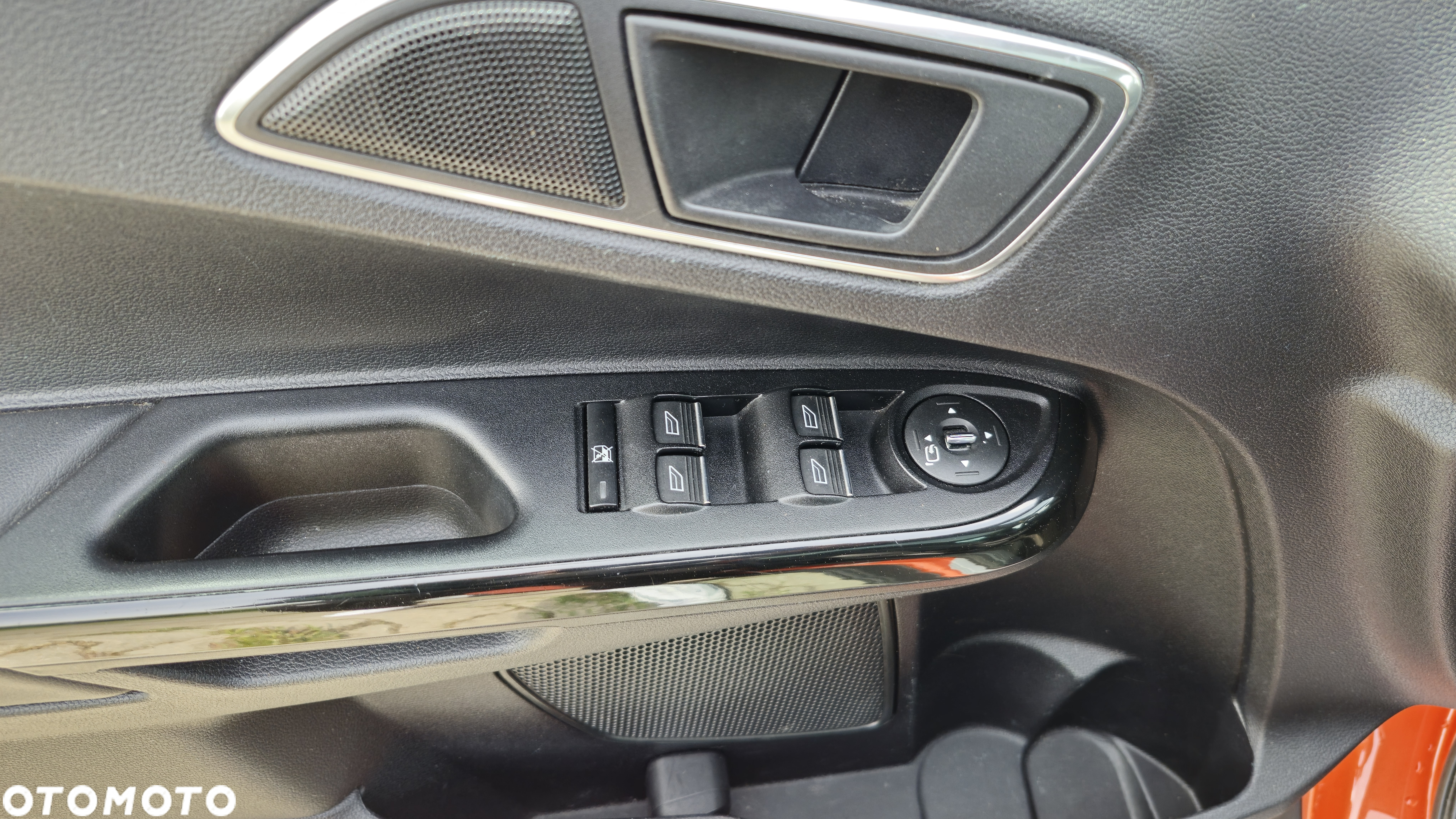 Ford B-MAX 1.6 TDCi Titanium - 24
