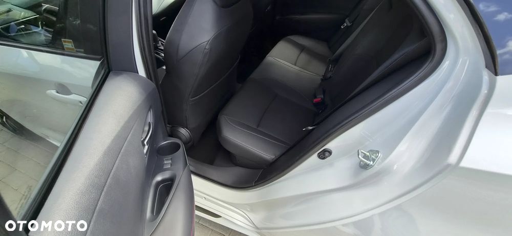Toyota Corolla 1.8 Hybrid GR Sport Dynamic - 17