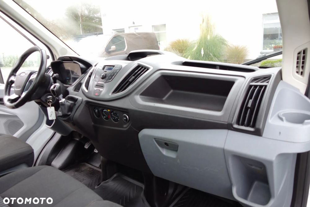 Ford Transit 2.0 Ecoblue 170 KM  Skrzynia 3.74 M Klima - 15