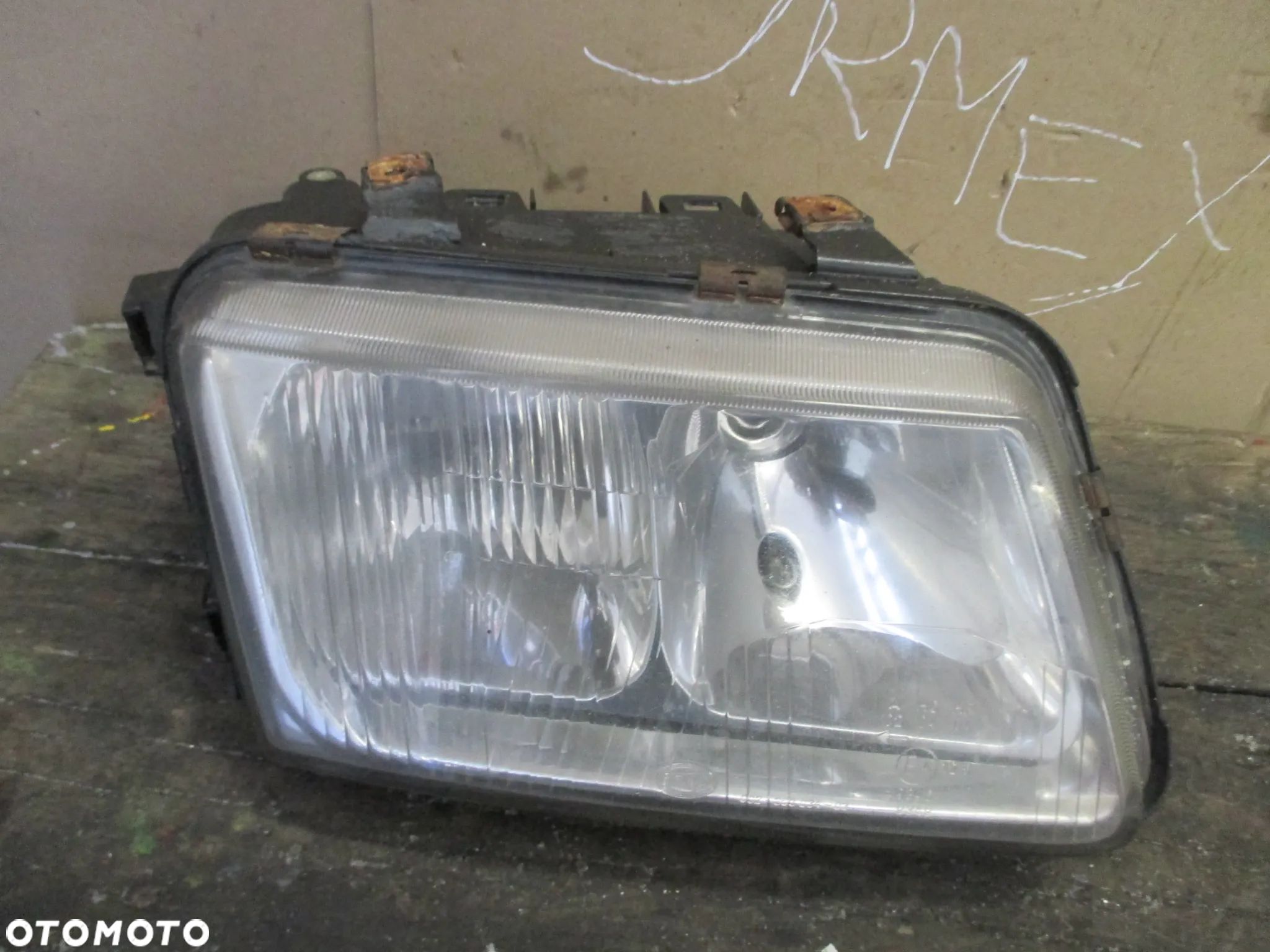 Lampa PRAWA  AUDI A3 8L HELLA EUROPA - 1