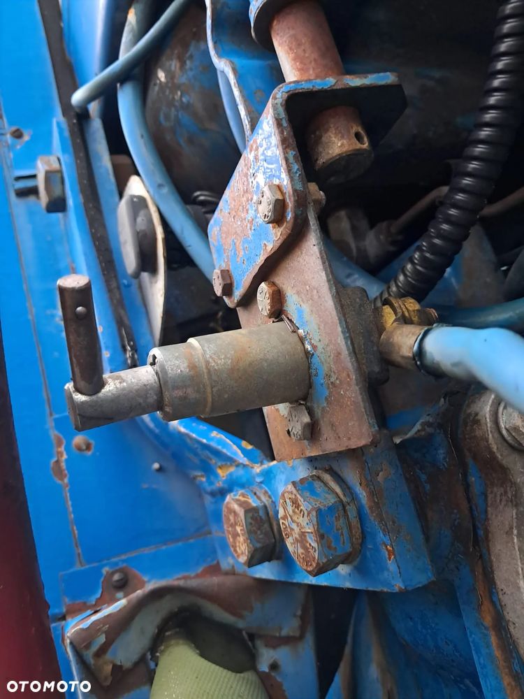 Ford 3000 - 11