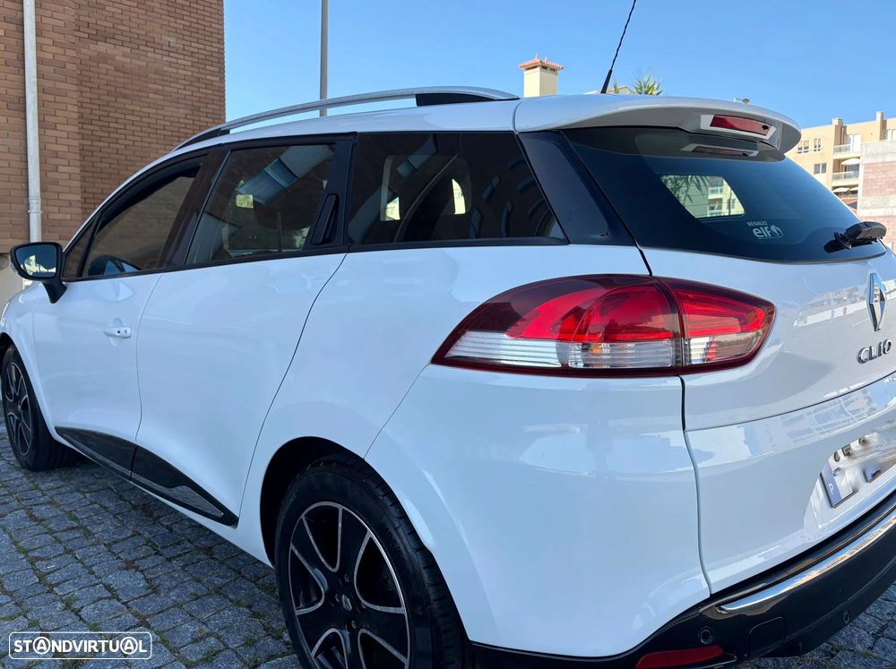 Renault Clio Sport Tourer 1.5 dCi Luxe - 13