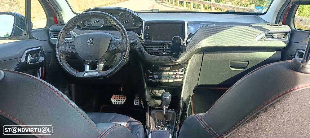 Peugeot 2008 1.5 BlueHDi GT Line EAT6 - 27