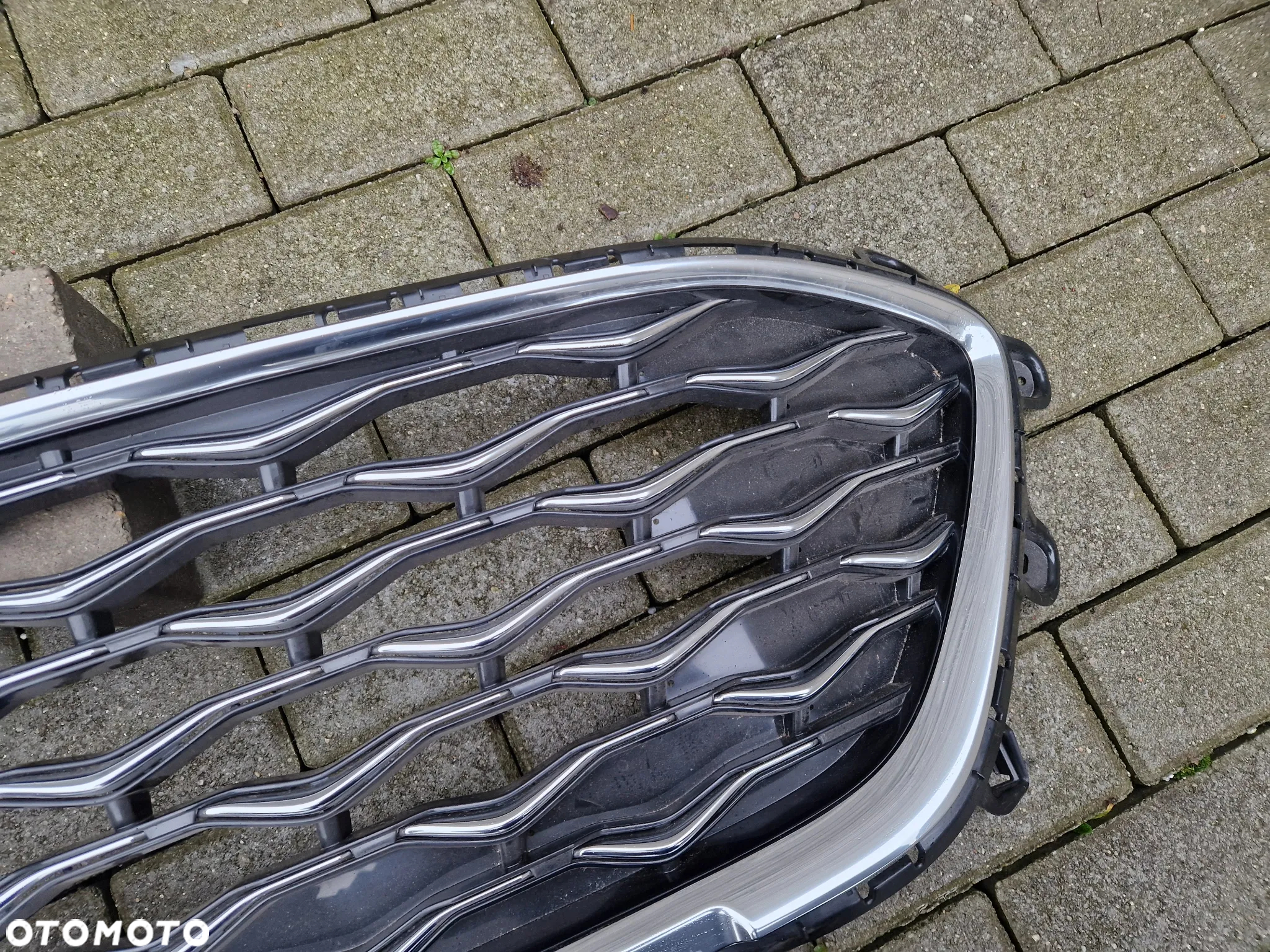 Grill Atrapa Ford Kuga mk3 vignale - 4